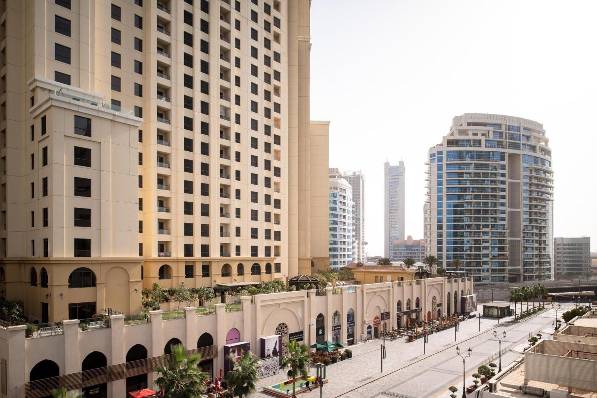 Sheraton Jumeirah Beach Resort Dubai Esterno foto The Village
