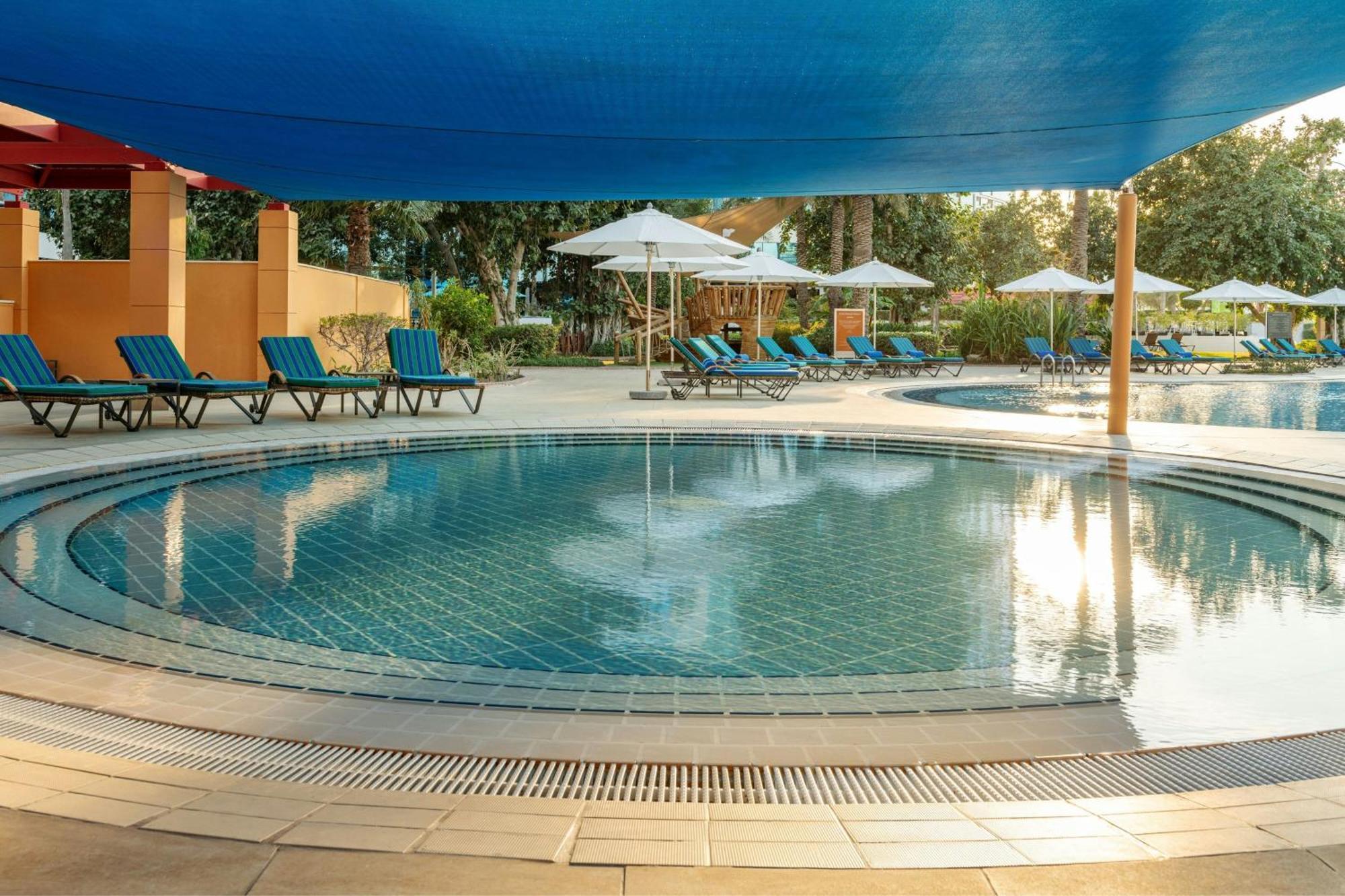 Sheraton Jumeirah Beach Resort Dubai Esterno foto